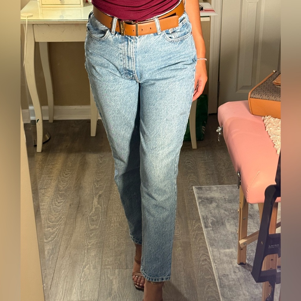 Zara High Waisted Loose Mom Jeans